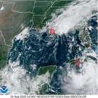 Tempestades Marco e Laura deixam EUA em alerta