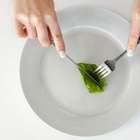 O que são transtornos alimentares? Entenda as causas e ...