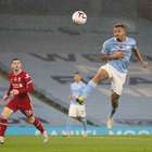 City e Liverpool ficam no empate; Leicester assume a ponta