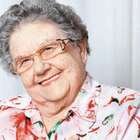 Após uma semana internada, Palmirinha recebe alta da UTI