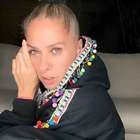 Adriane Galisteu exibe bronzeado arrasador e encanta ...