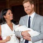 Família real britânica tem 'reuniões de crise' após ...