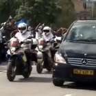 Centenas prestam última homenagem a Mandela em Qunu