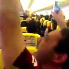 Piloto grita "vai, Galo" e atleticanos vibram no avião; veja