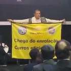 Ativista do Greenpeace invade palco no Salão do Automóvel