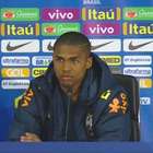Substituir Neymar é tarefa muito difícil, diz Douglas Costa