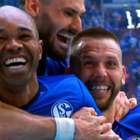Brasileiro faz golaço em vitória do Schalke em clássico alemão
