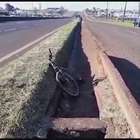 Ciclista morre atropelado na BR 277, em Cascavel; motorista fugiu