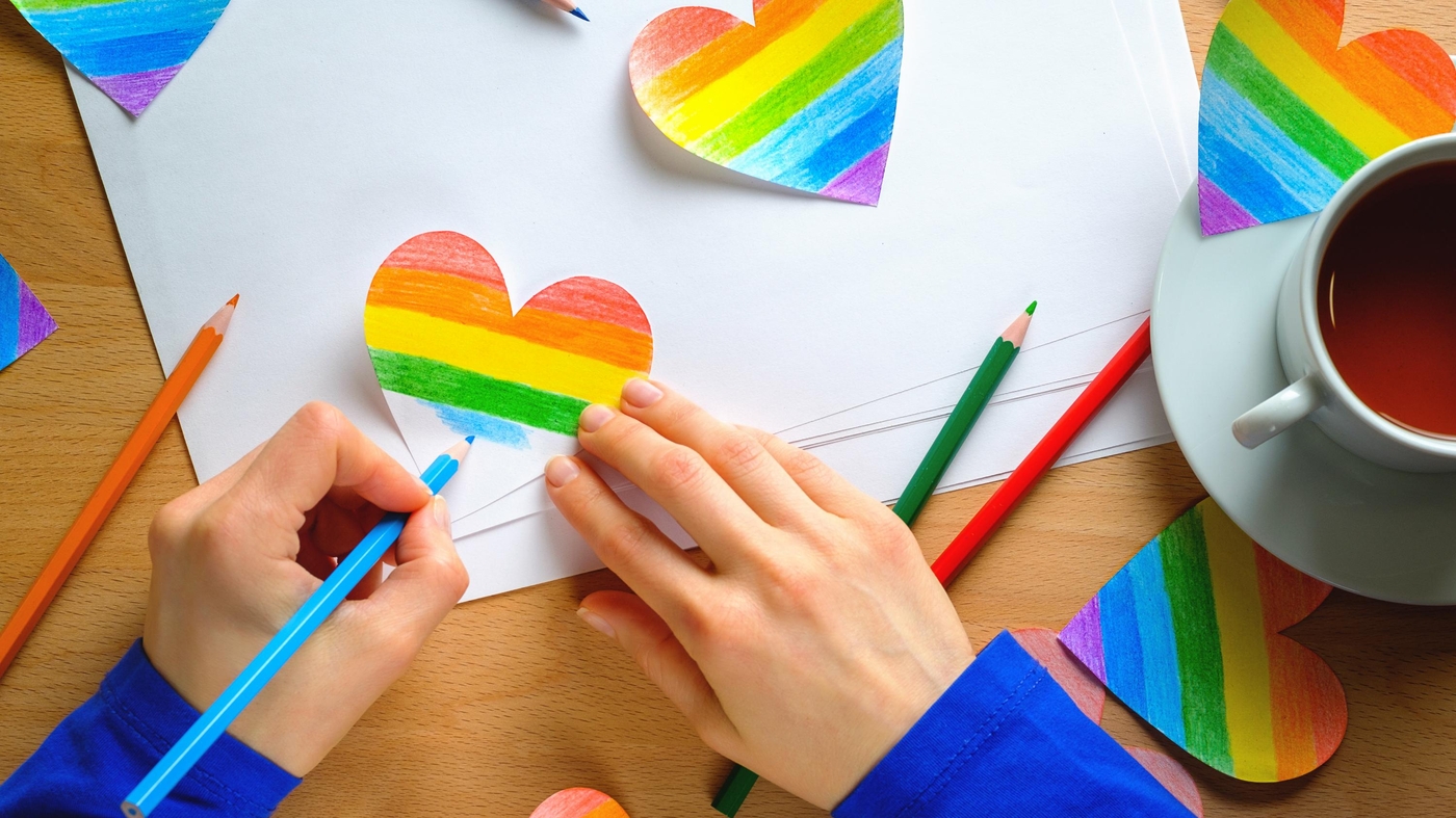 Tema LGBTQIA+ em escolas   Foto: GettyImages