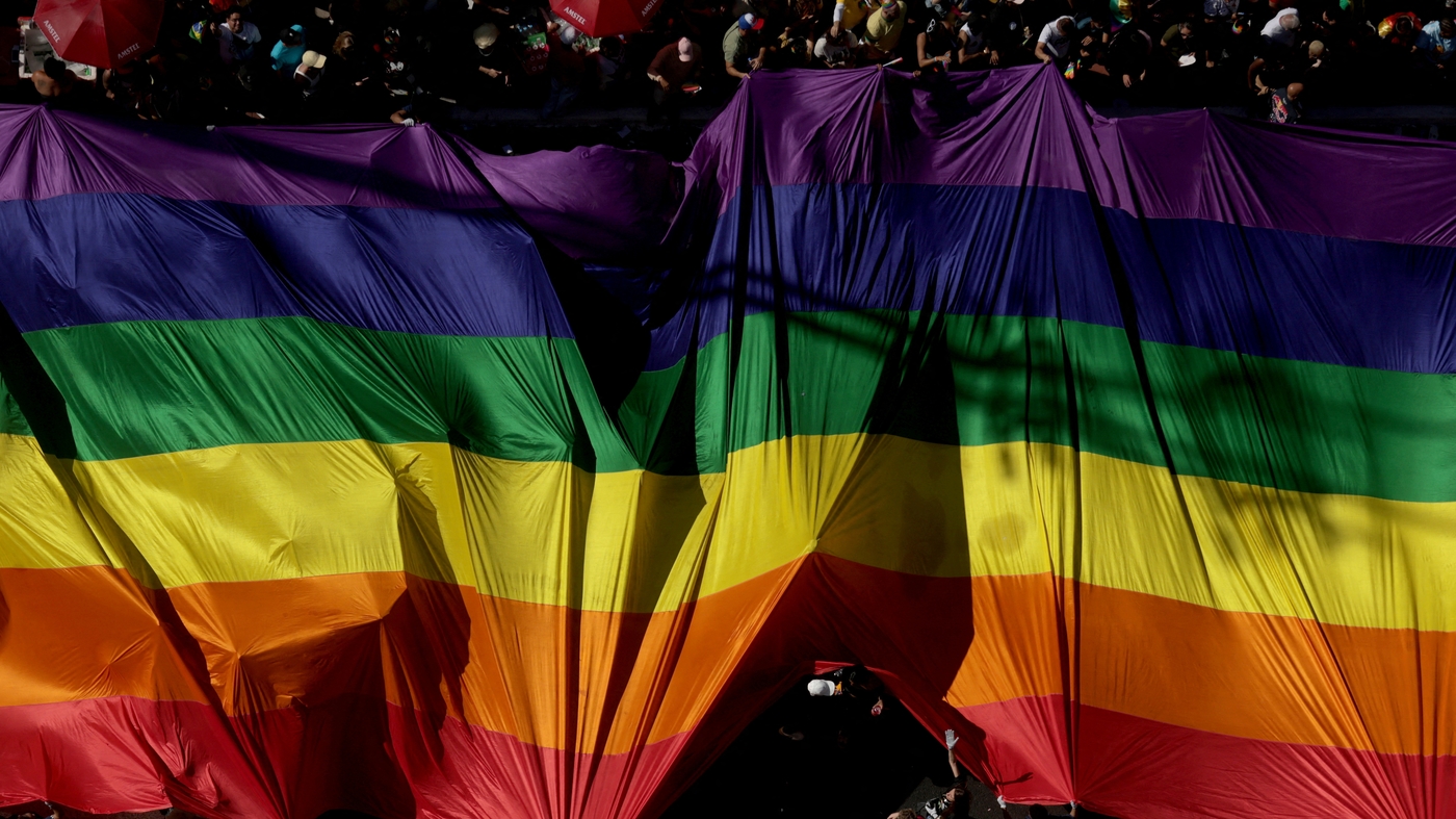 Ainda não existe uma lei específica para a LGBTfobia no Brasil  Foto: Carla Carniel/Reuters