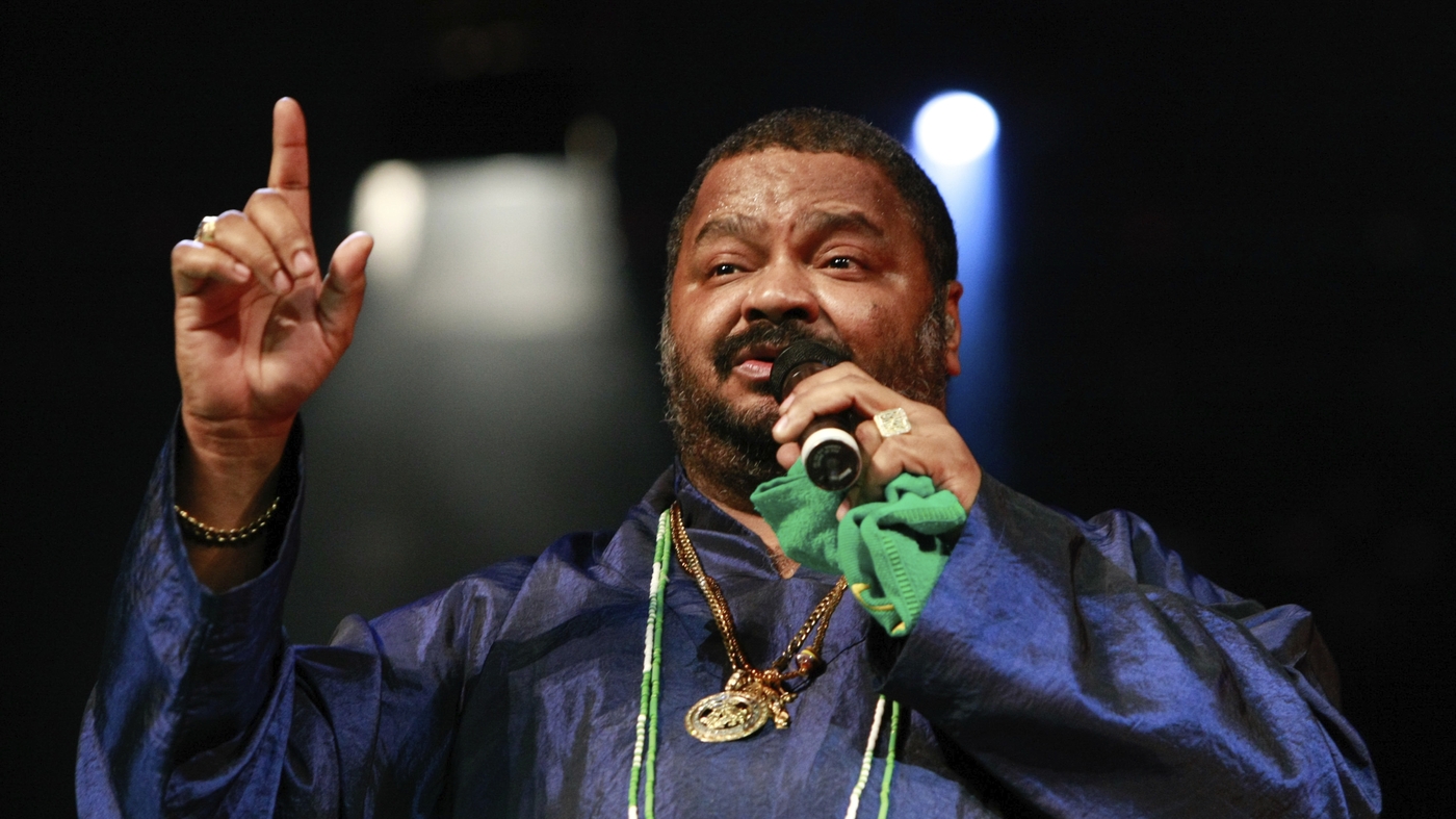 Arlindo Cruz durante show no Brazilian Music Awards 2010  Foto: Buda Mendes/LatinContent via Getty Images