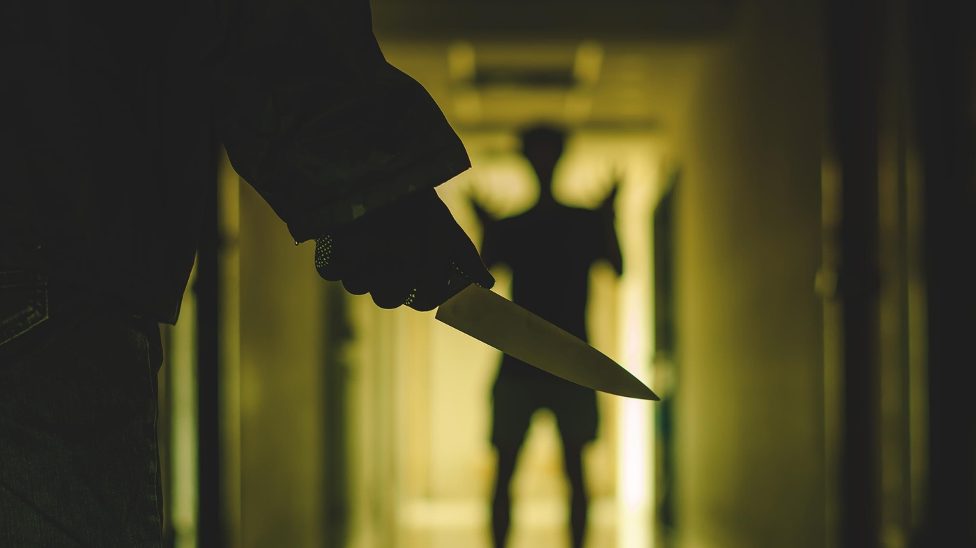 homem com faca, ameaça, briga  Foto: Getty Images