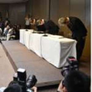 Pais pedem desculpas por má postura de filho adulto no Japão