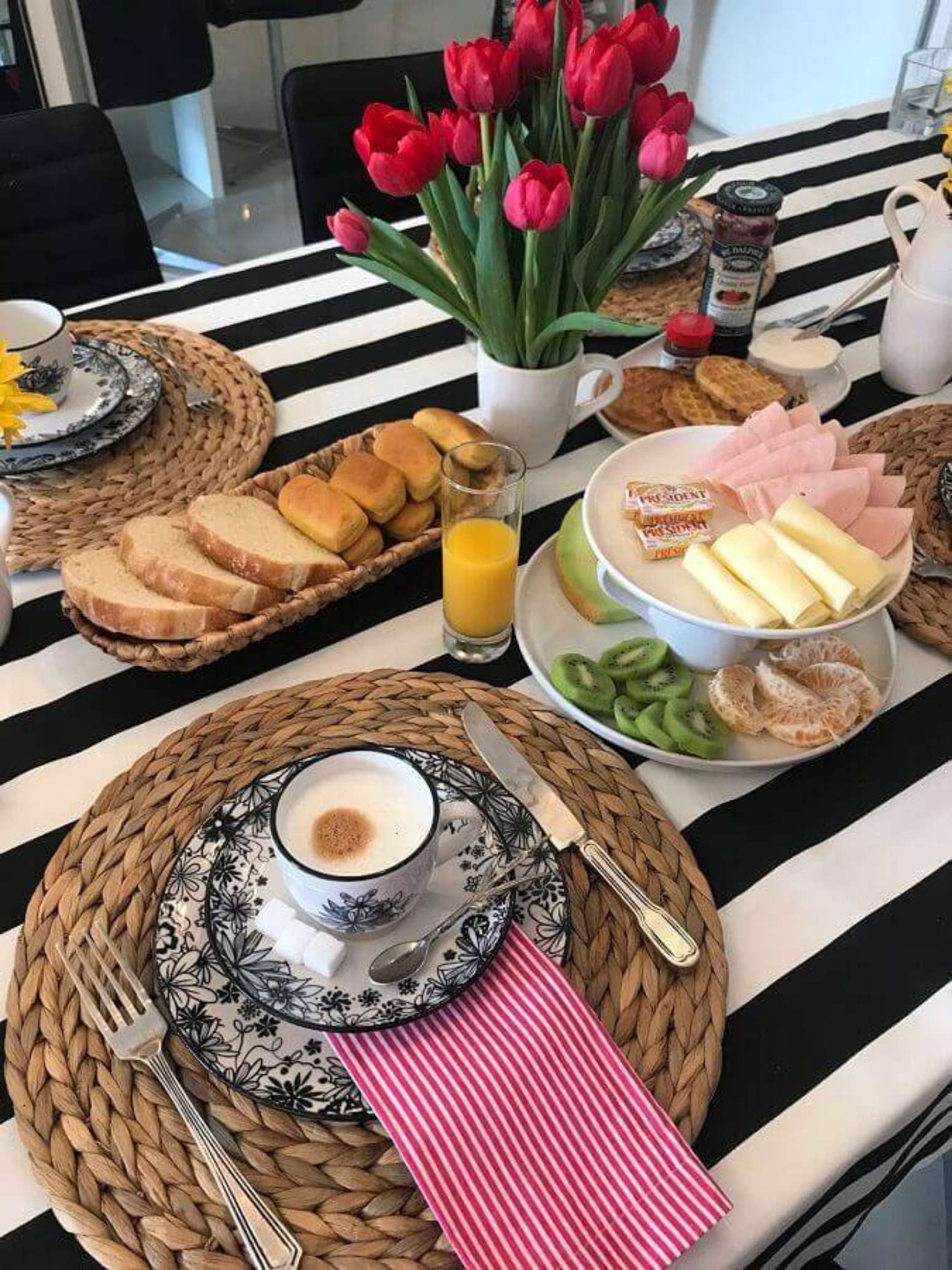 Mesa de Café da Manhã: Veja 8 Dicas para Montar a Mesa Perfeita