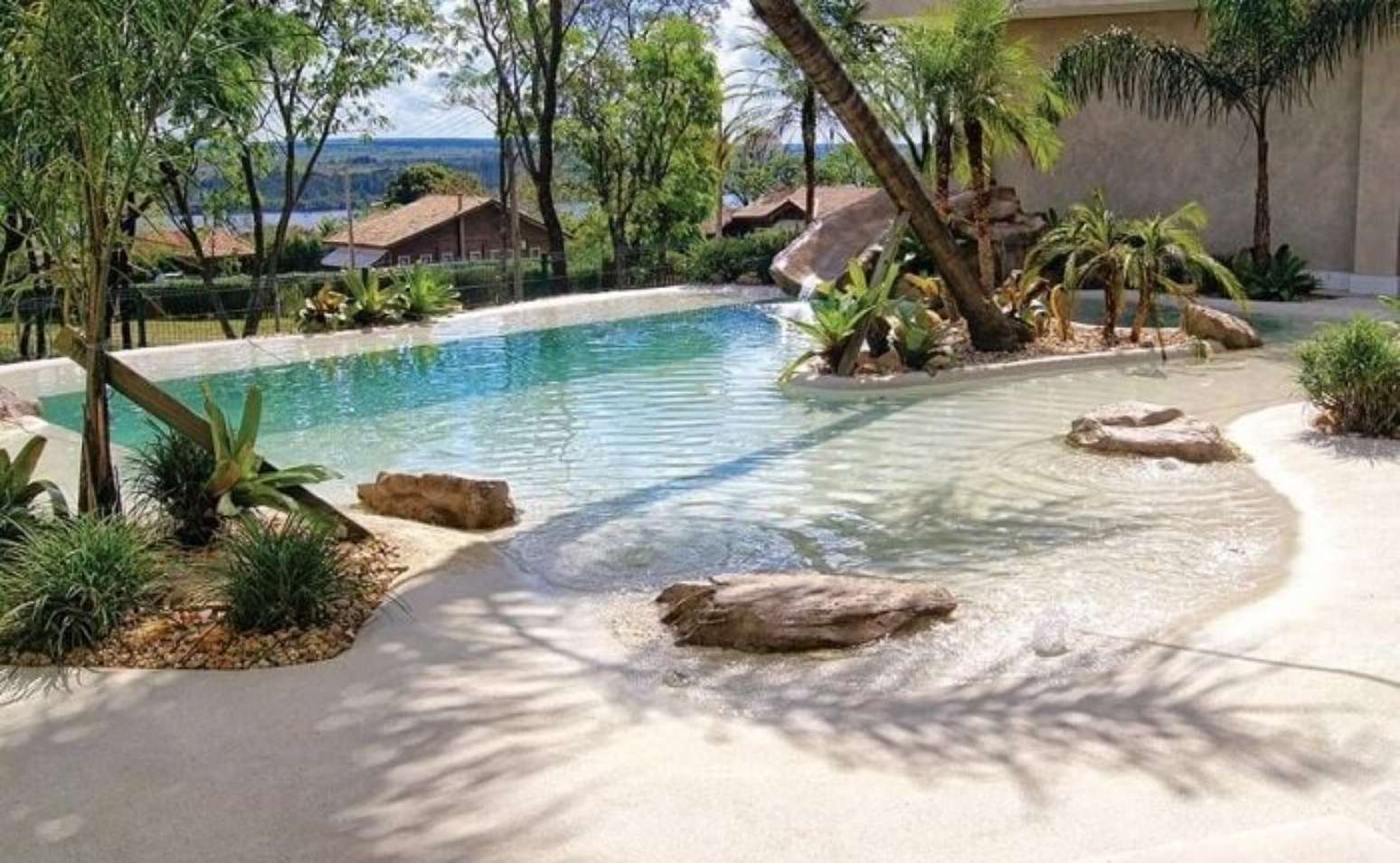 Cascata de Pedra Para Piscina: Tipos de Pedras, Funcionamento e +52 ...
