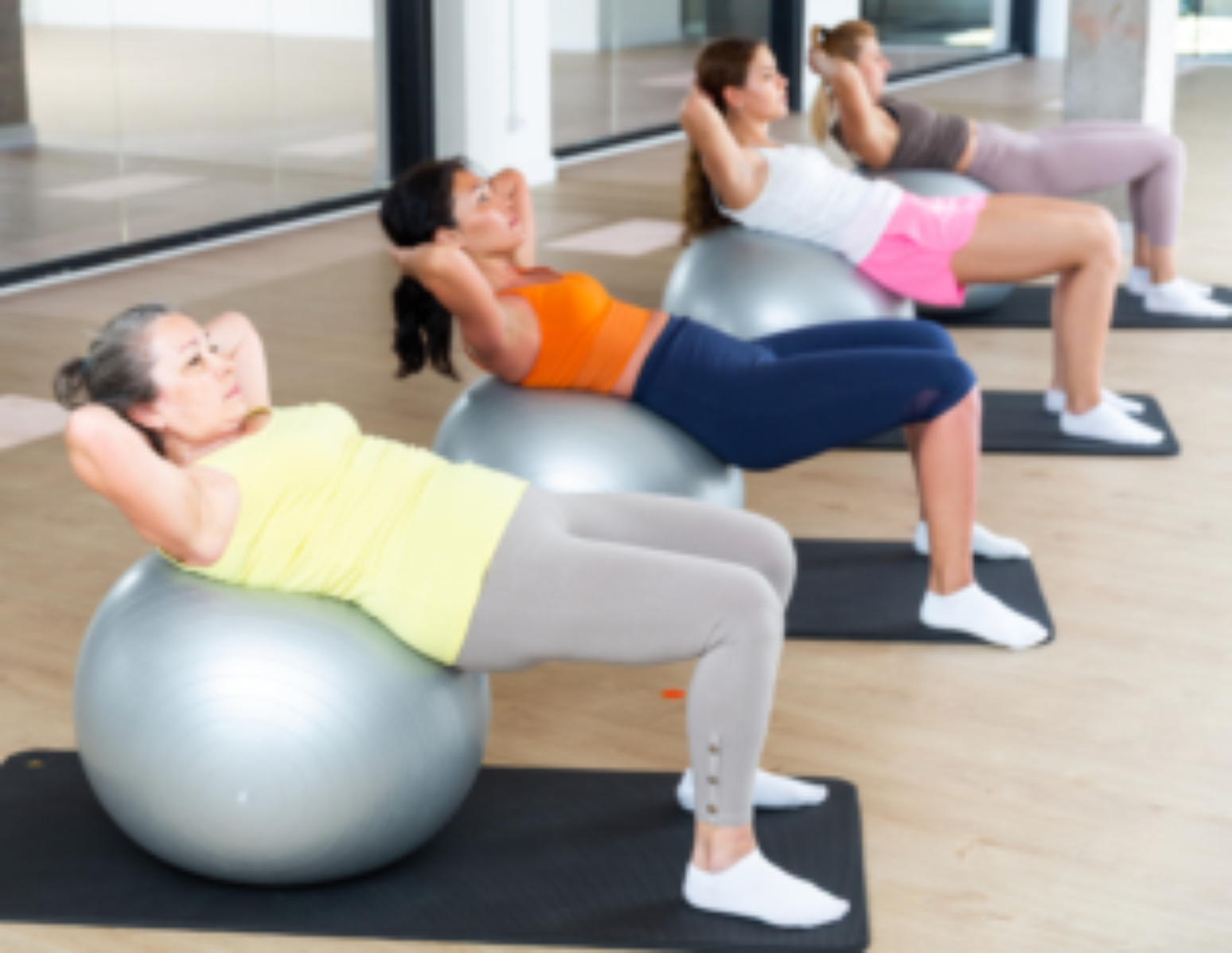 Aprenda 7 exercícios para fortalecer o core e melhorar a postura
