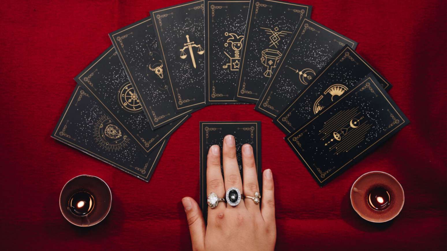 Tarot do amor: previsões para todos os signos em 2024