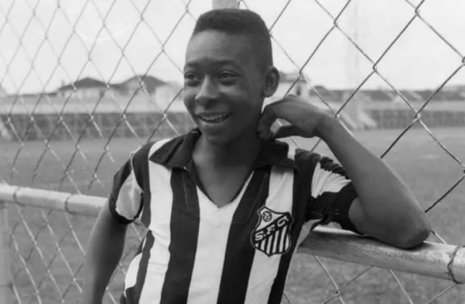 Relembre a carreira de Pelé, uma lenda do futebol