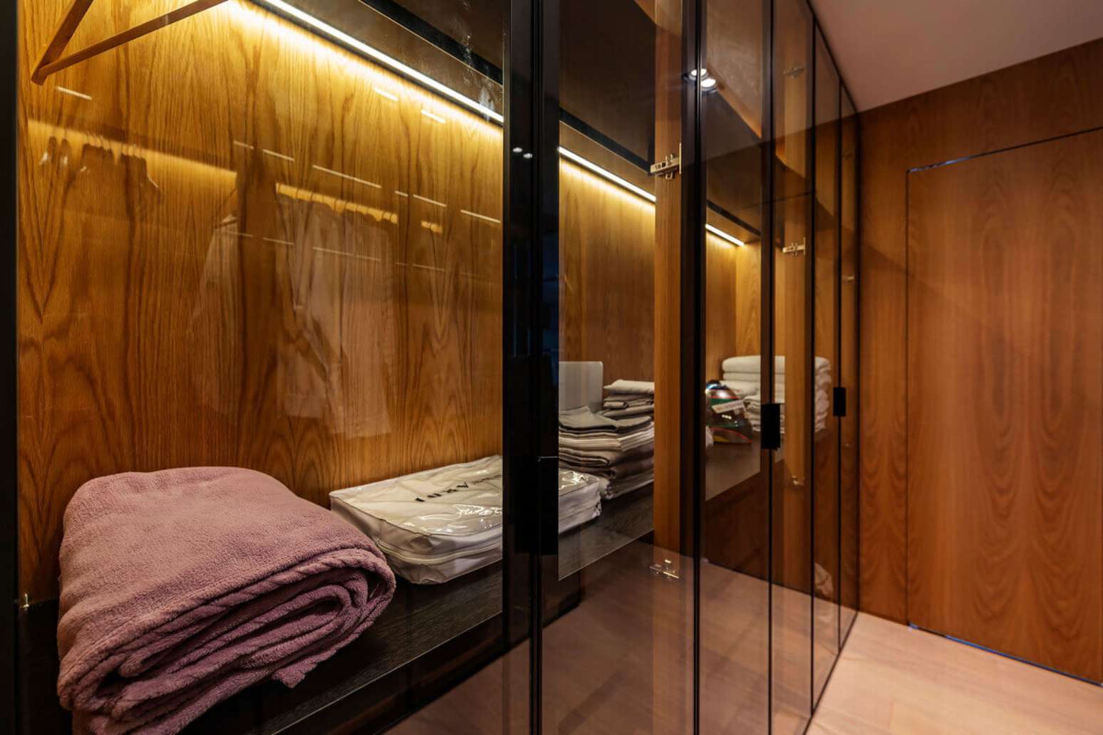 5 dicas de iluminação para closets e armários