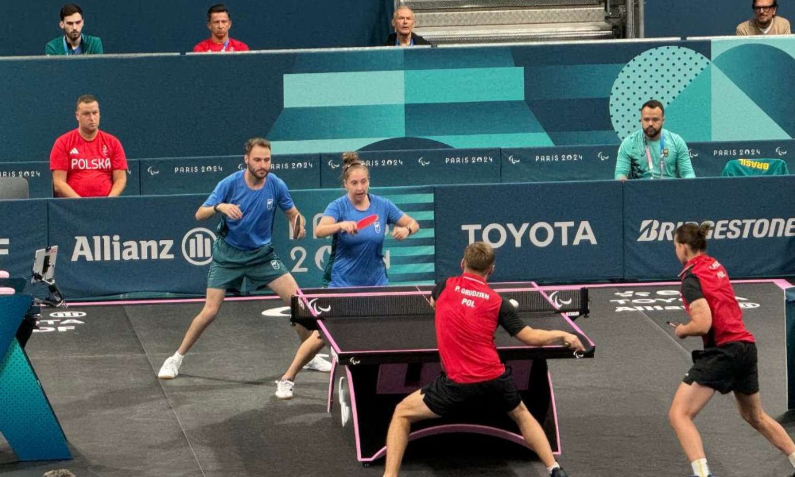 Brasileiros levam virada de favoritos nas quartas de final