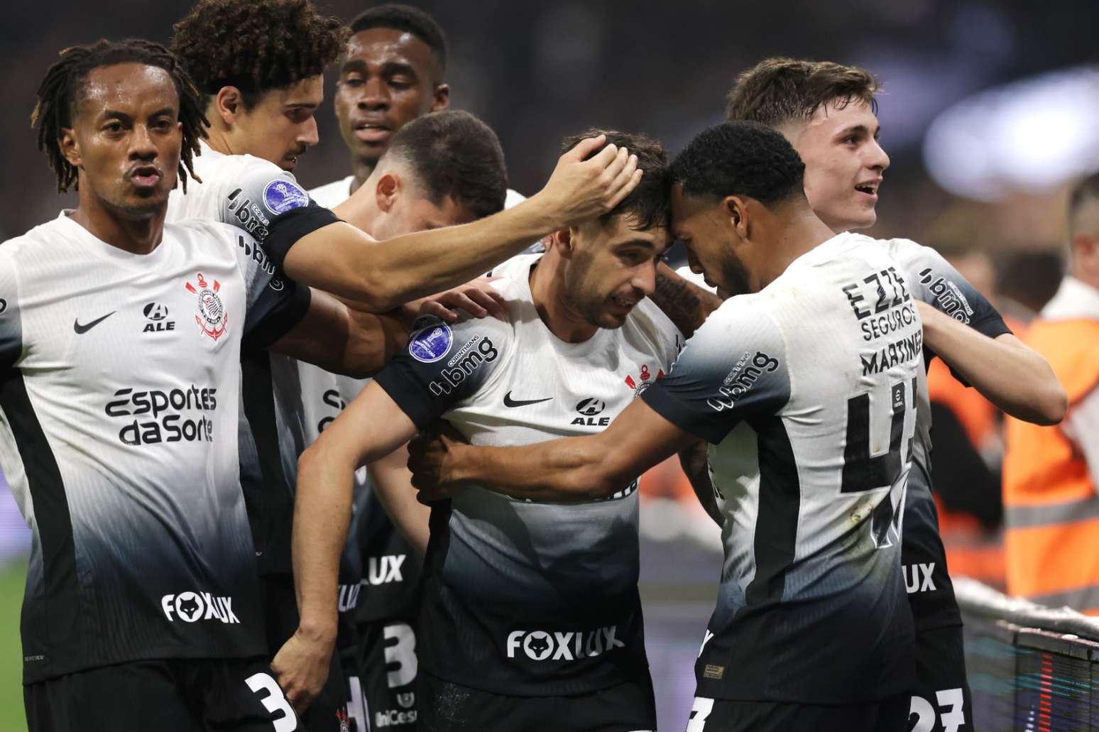 Com triunfo contra o Fortaleza, Corinthians atinge pela segunda vez uma ...
