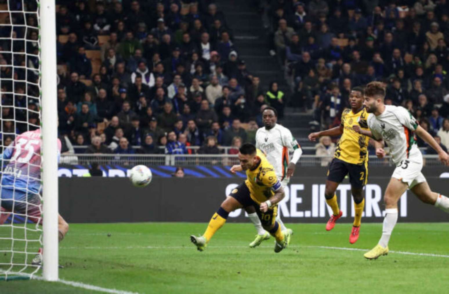 Venezia x Inter Milão: onde assistir, escalações e arbitragem