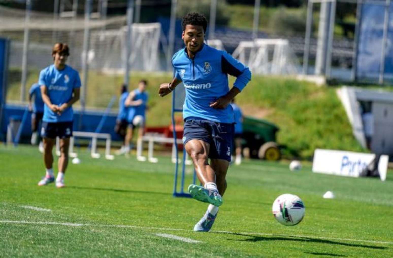 Estrela Amadora x Porto: Onde assistir, escalações, arbitragem