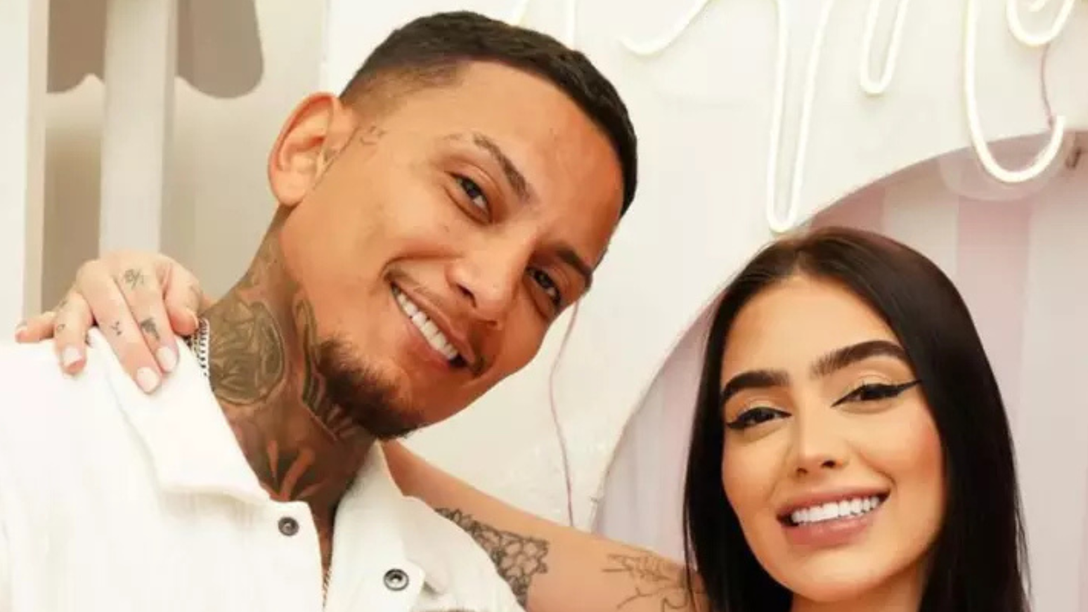 MC Mirella beija influenciador no 'Rancho do Maia' e seu marido Dynho ...