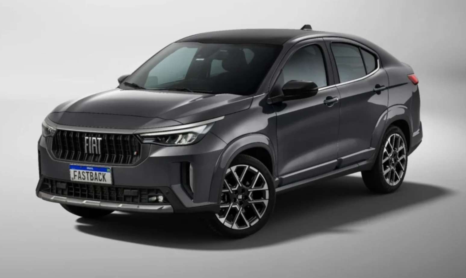 Fiat Fastback 2026 tem até R$ 21 mil de desconto para CNPJ; confira