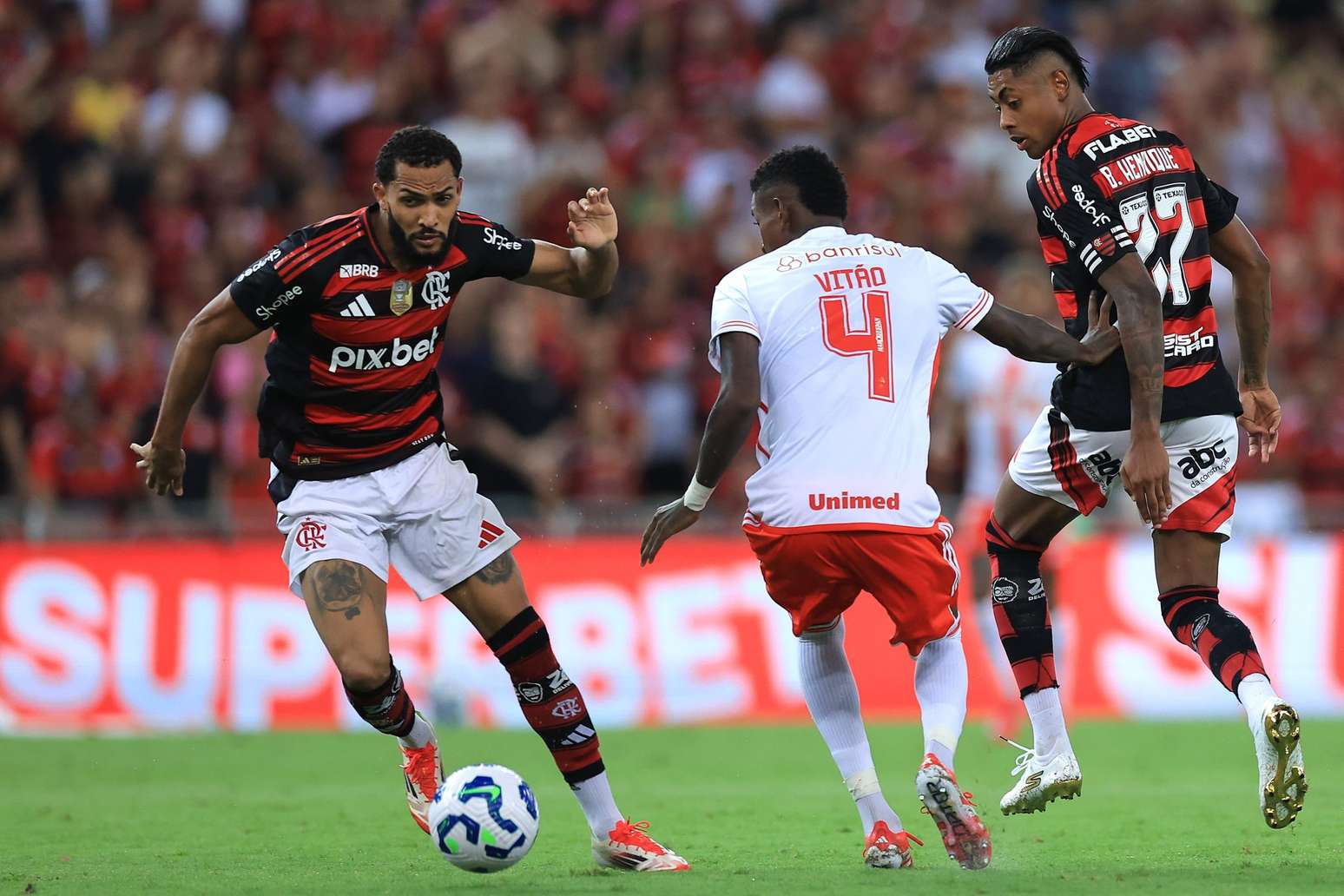 Veja os números entre Internacional e Flamengo em confrontos pelo ...