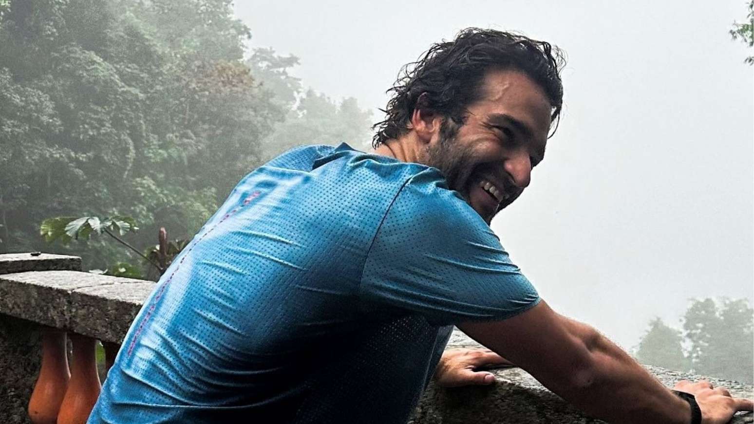 Humberto Carrão completa 34 anos; ator raspou a cabeça para viver ...