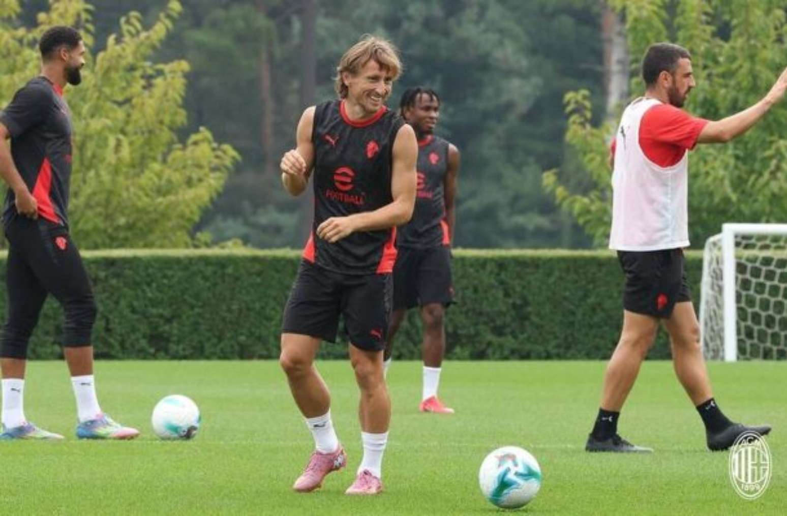 Lecce x Milan: onde assistir, escalações e arbitragem