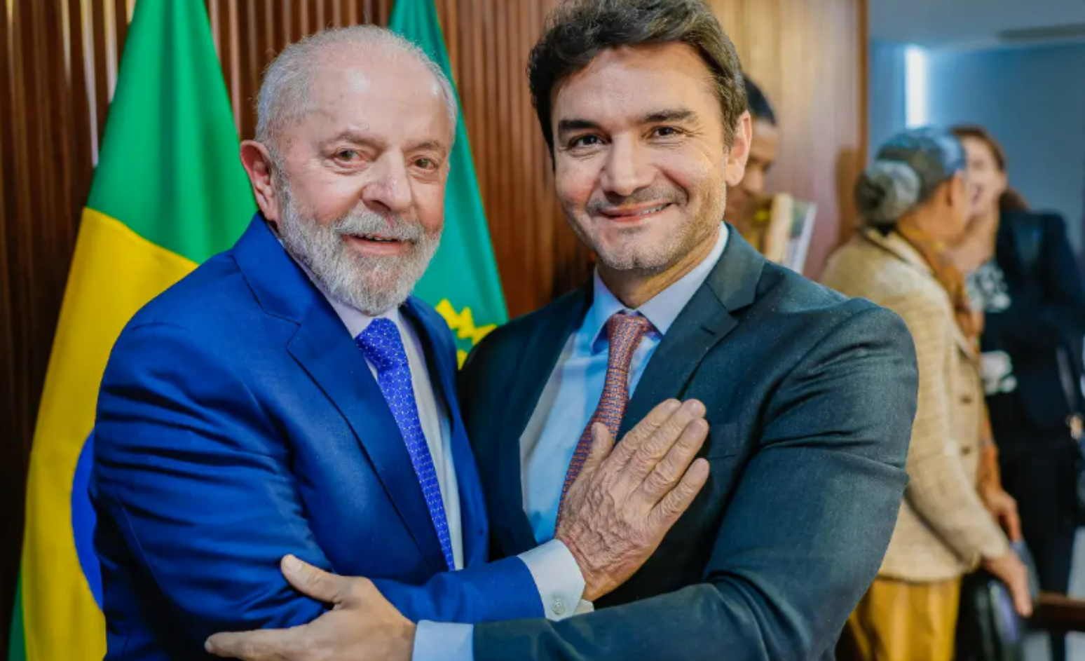 Celso Sabino avisa a Lula que deixará o governo após presidente voltar ...