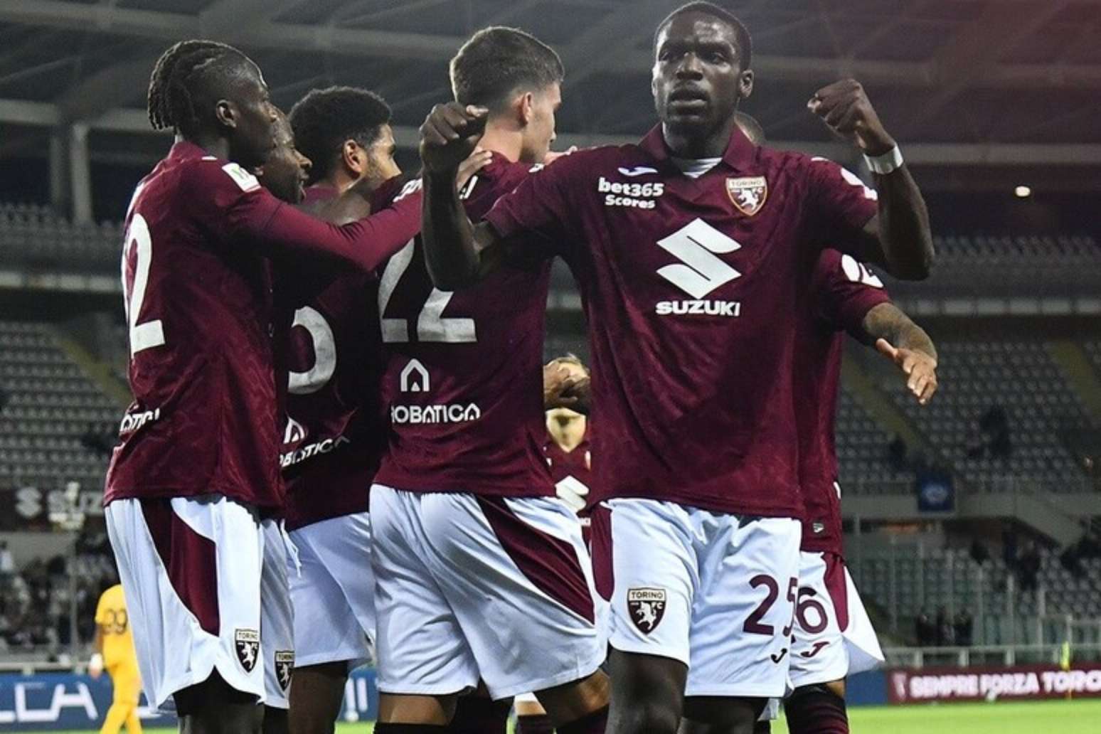 Genoa e Torino se classificam para oitavas da Copa da Itália