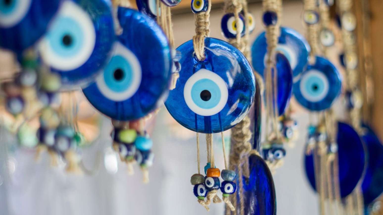 Como atrair sorte e prosperidade? Confira itens considerados amuletos