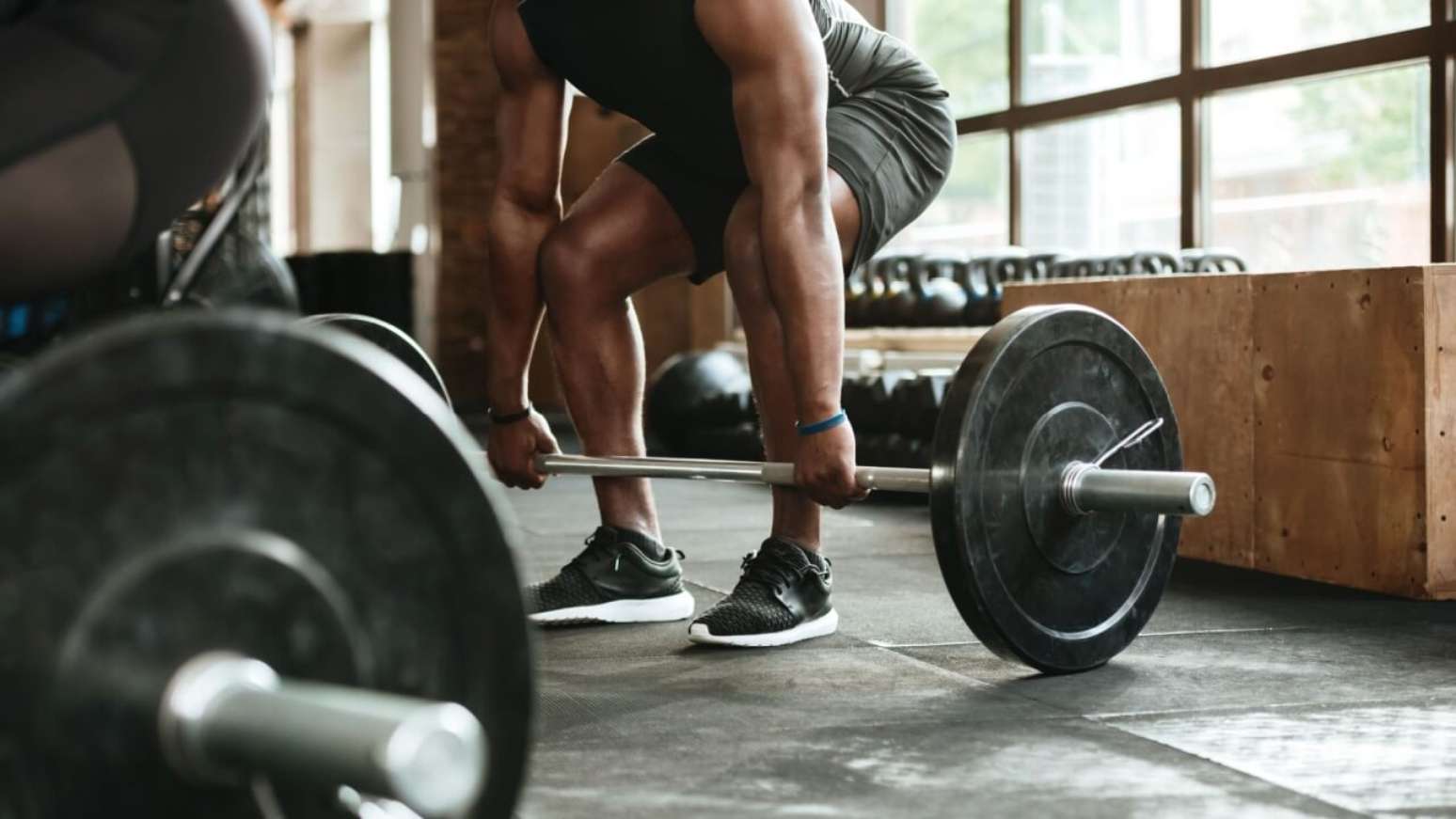 Por que bocejar durante o treino é comum? Entenda as causas e como evitar