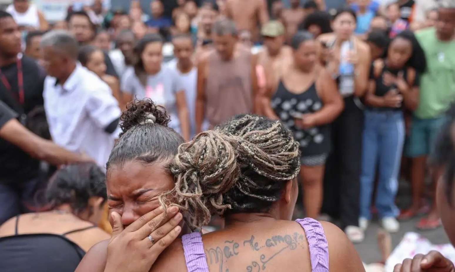 Chacina ou massacre? Operação policial no Rio deixa 121 mortos