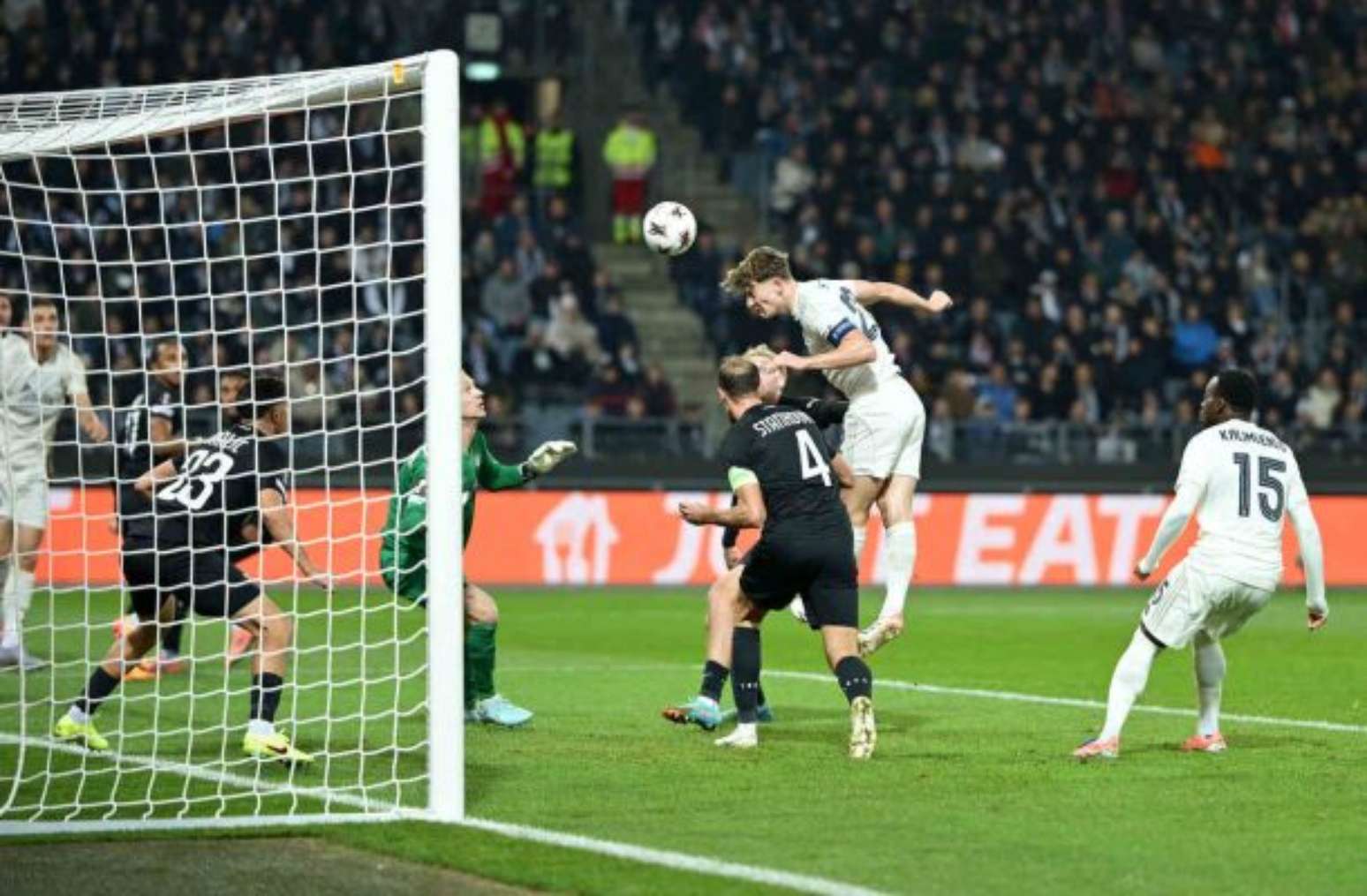Sturm Graz e Nottingham Forest empatam pela Liga Europa