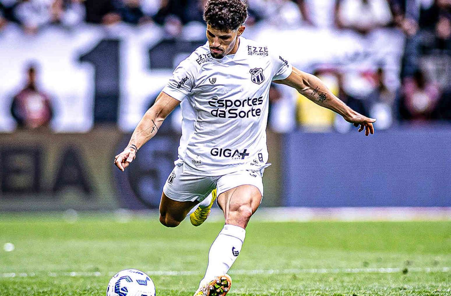 Corinthians perde em casa para o Ceará e fica mais longe do G6