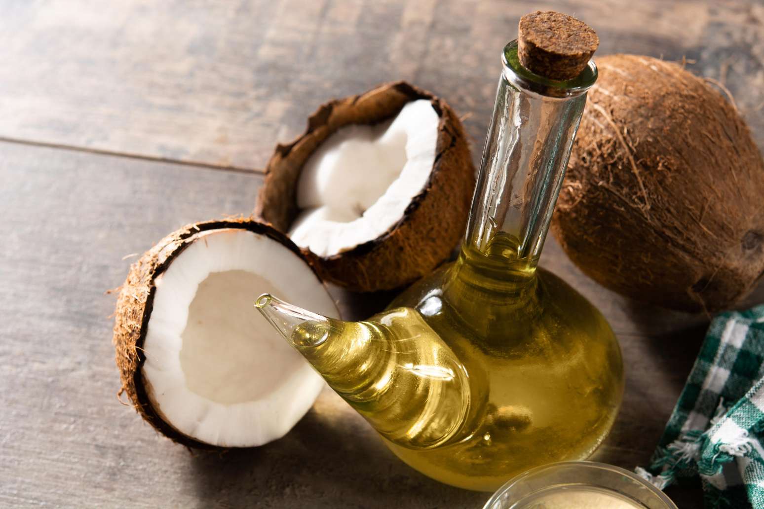 Óleo de coco, azeite ou manteiga: qual é o mais saudável para cozinhar?