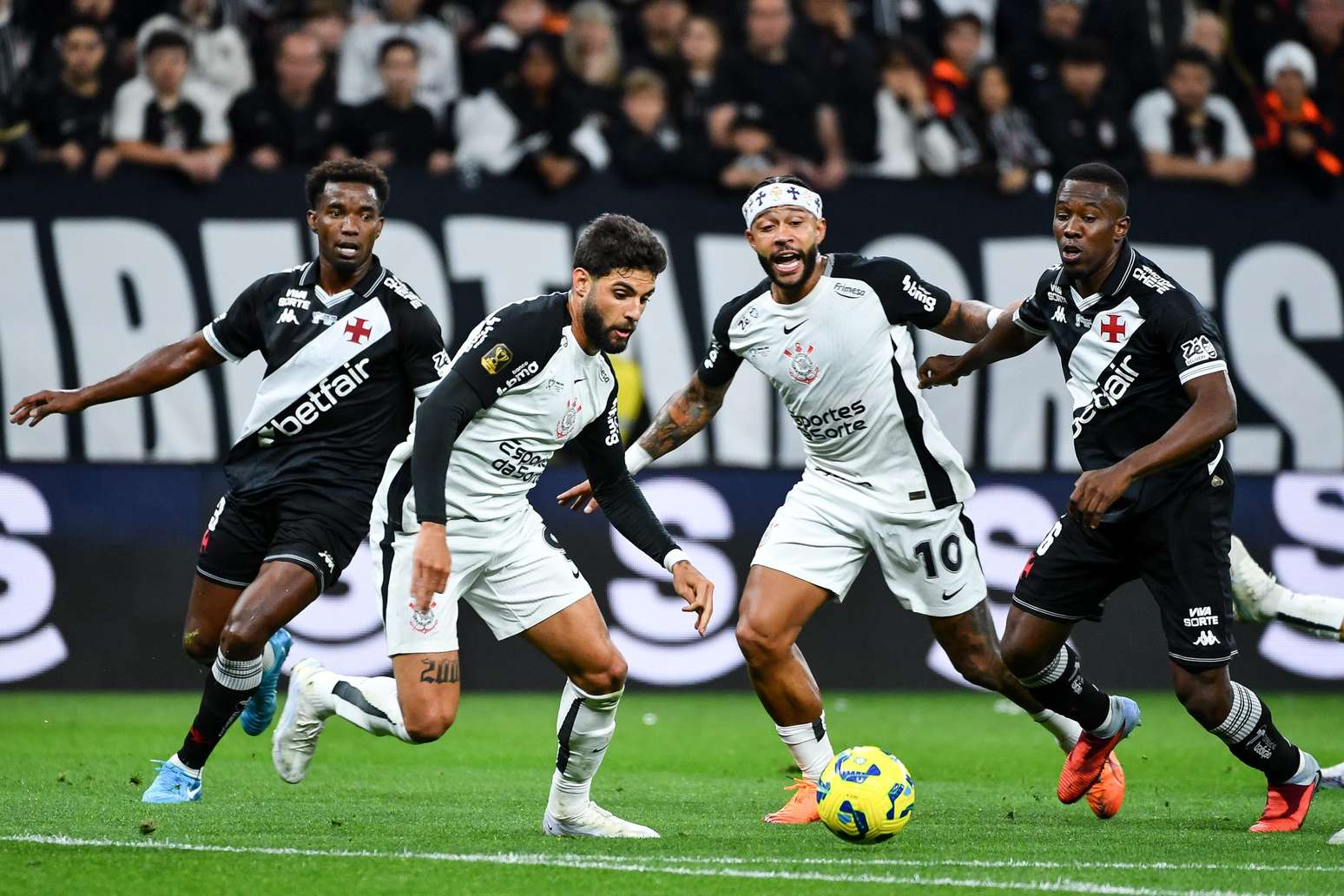 Corinthians e Vasco empatam e decisão da Copa do Brasil será no Maracanã