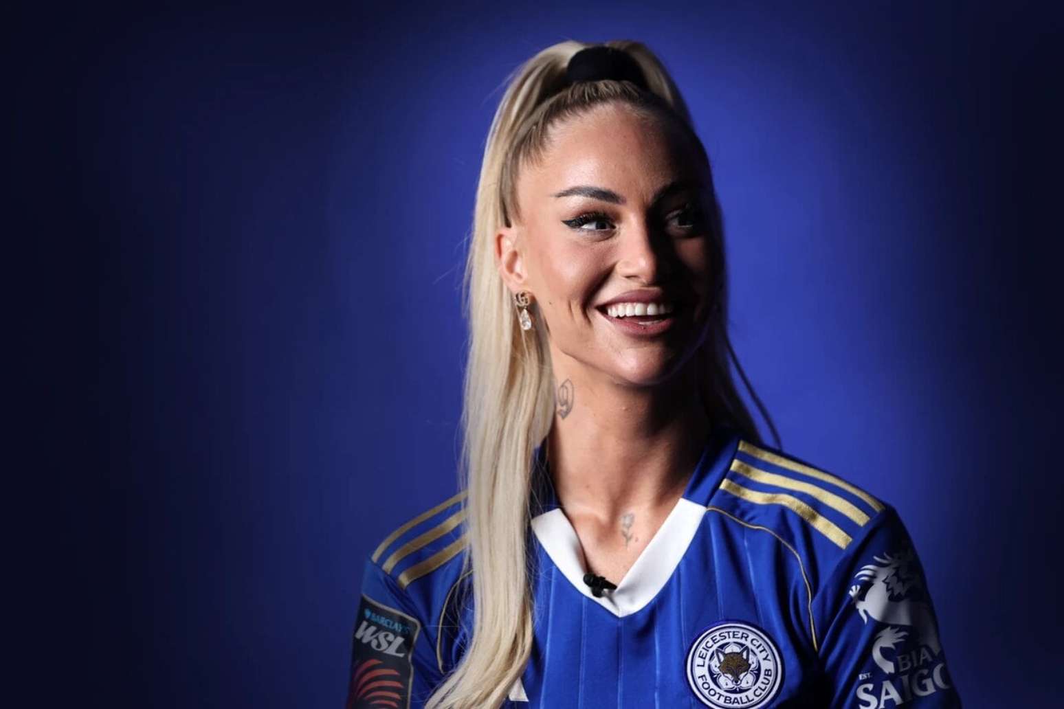 Alisha Lehmann é anunciada pelo Leicester City