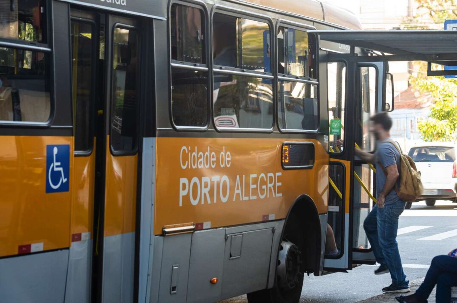 Feriado de Navegantes terá passe livre nos ônibus de Porto Alegre