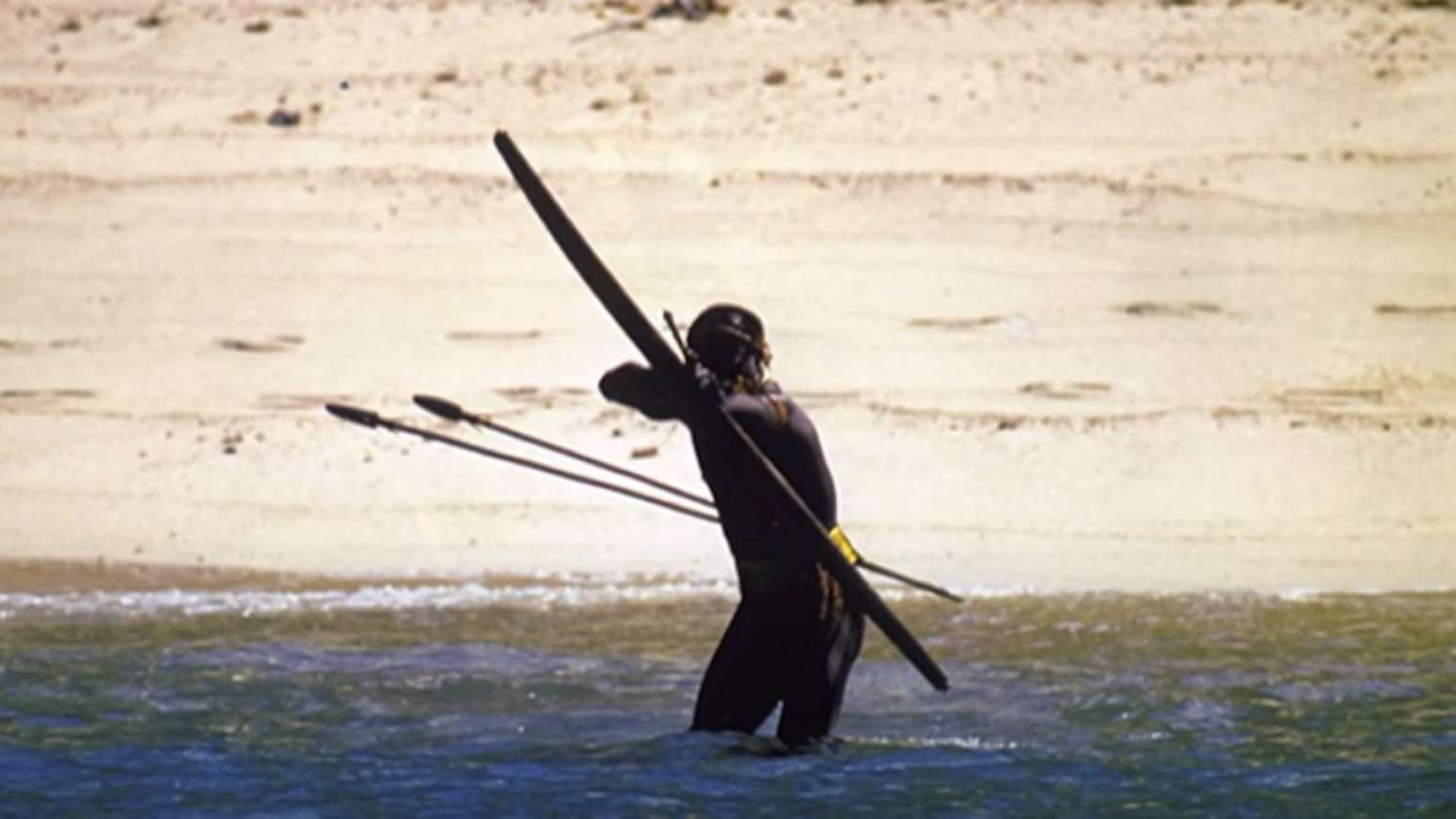 Ilha Sentinela do Norte: o mundo invisível da tribo mais isolada do mundo