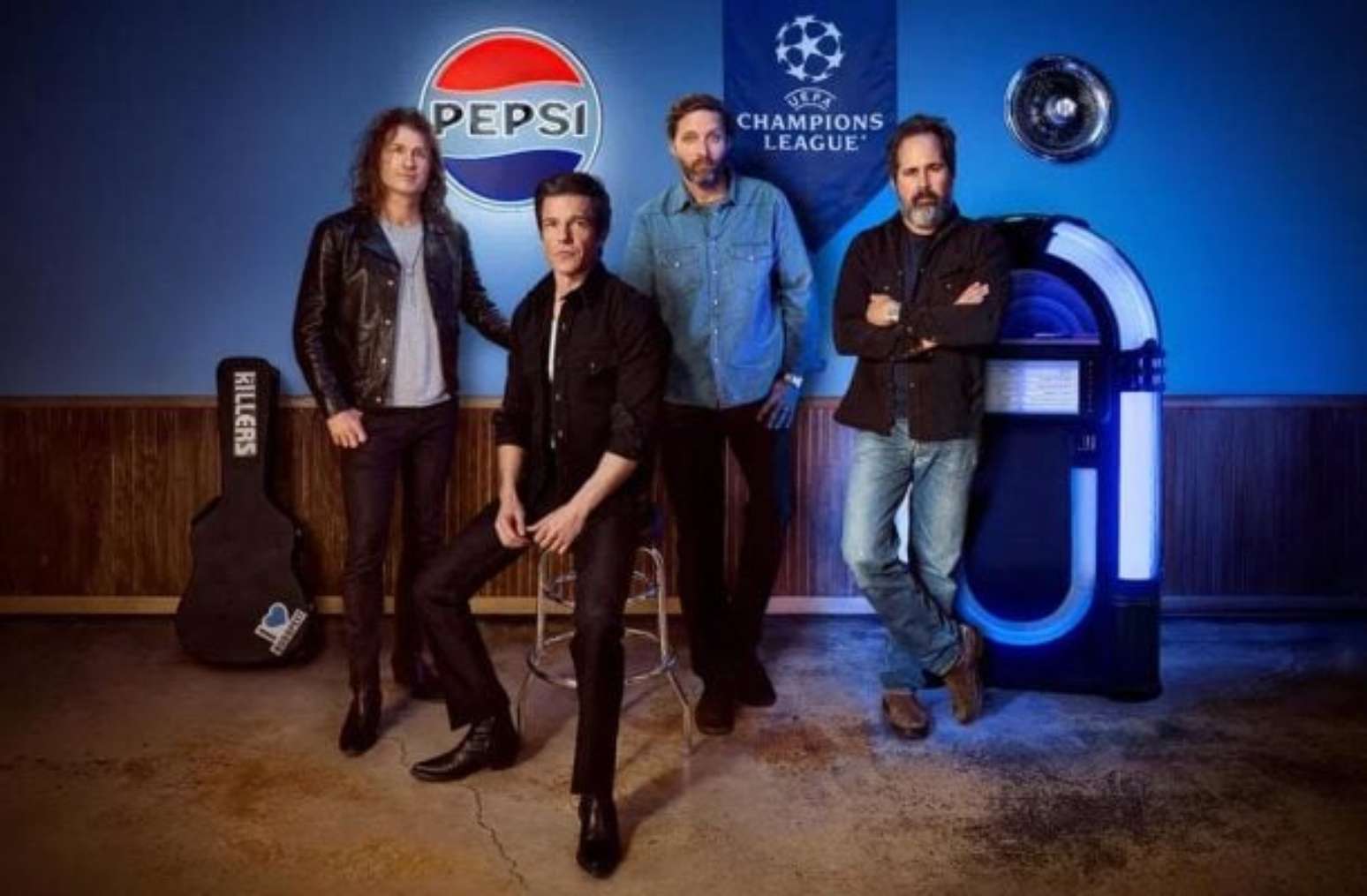 The Killers se apresenta no show de abertura da final da Champions League 2026 em Budapeste