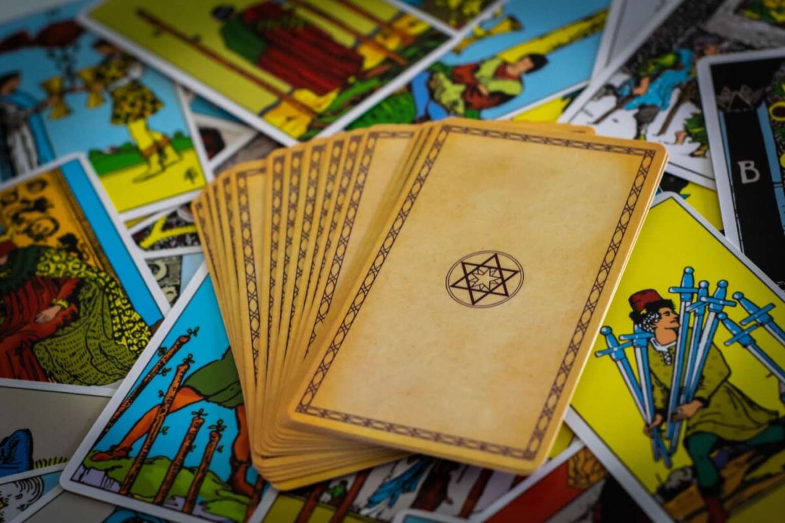 Tarot semanal: previsão para os signos de 30 de março a 05 de abril de 2026