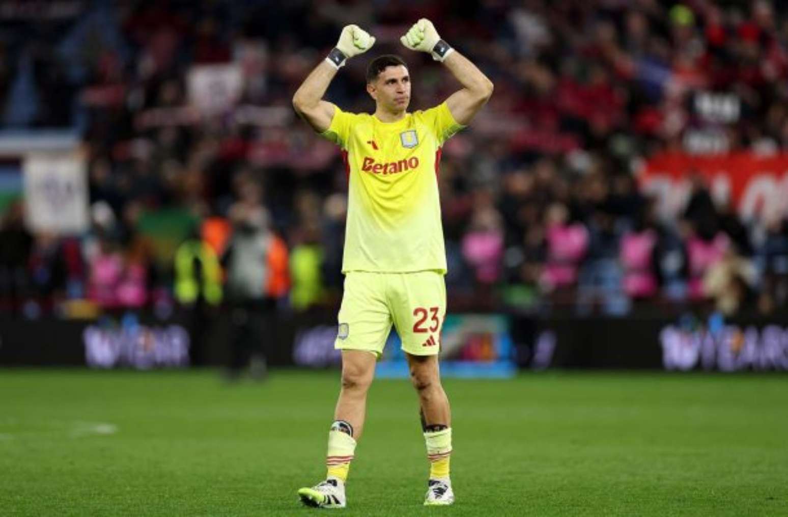 Liverpool analisa investida por goleiro da seleção argentina