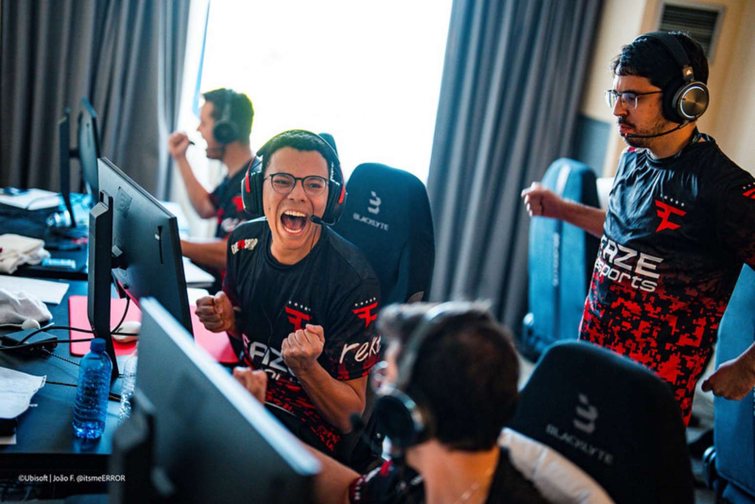 Faze Color Siege Rainbow Six Siege: FaZe Clan avança para os playoffs do Major Salt Lake ...