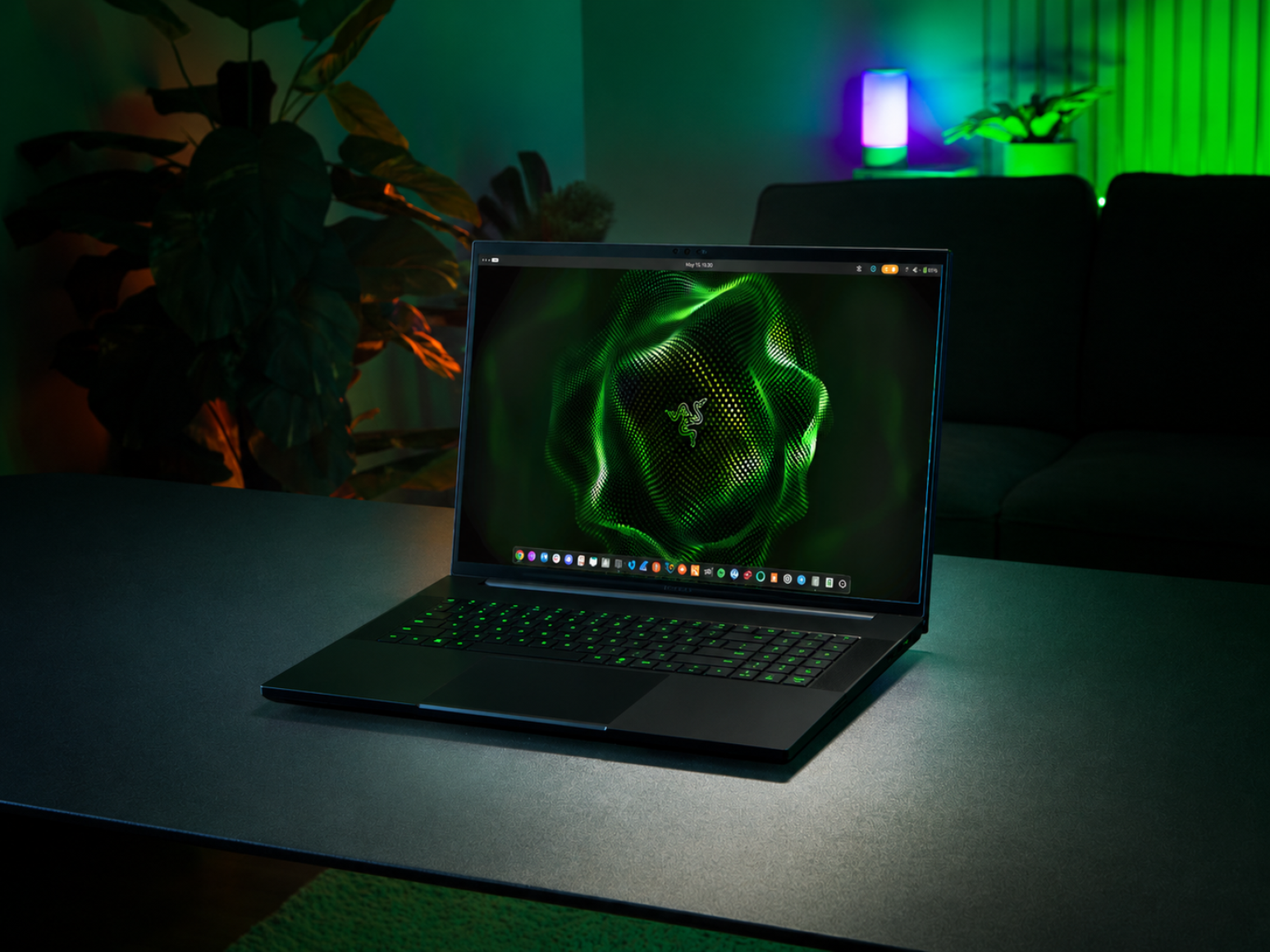 razer-blade-18-2026-tem-rtx-5090-e-2-2x-mais-r-pido-em-ia-do-que-o