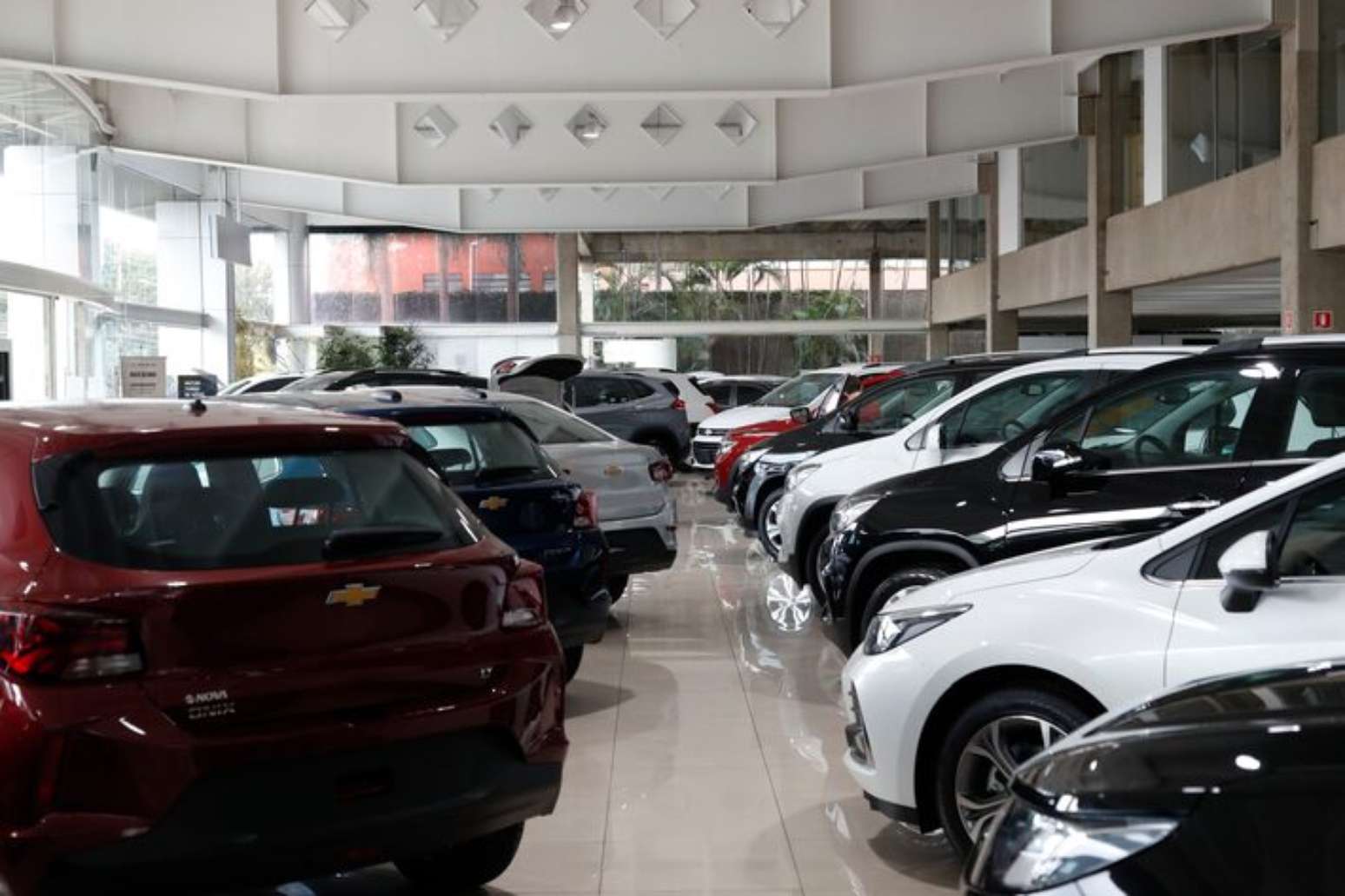 Ruins de revenda: saiba quais são os carros que mais perdem valor e ...